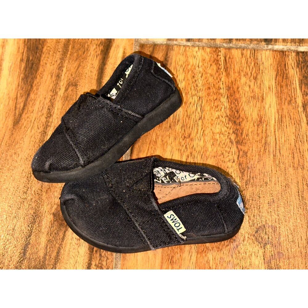 TOMS black Sneakers Toddler Size 3 Tiny Toms Hook & Loop Slip On Shoes
